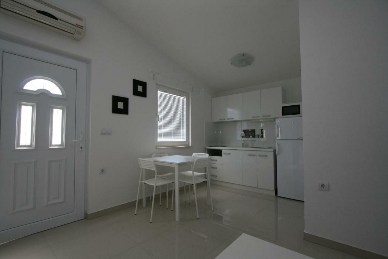 Apartmani Popovic Nin Exteriör bild