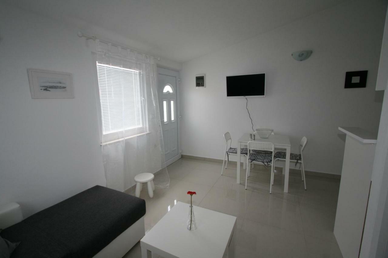 Apartmani Popovic Nin Exteriör bild