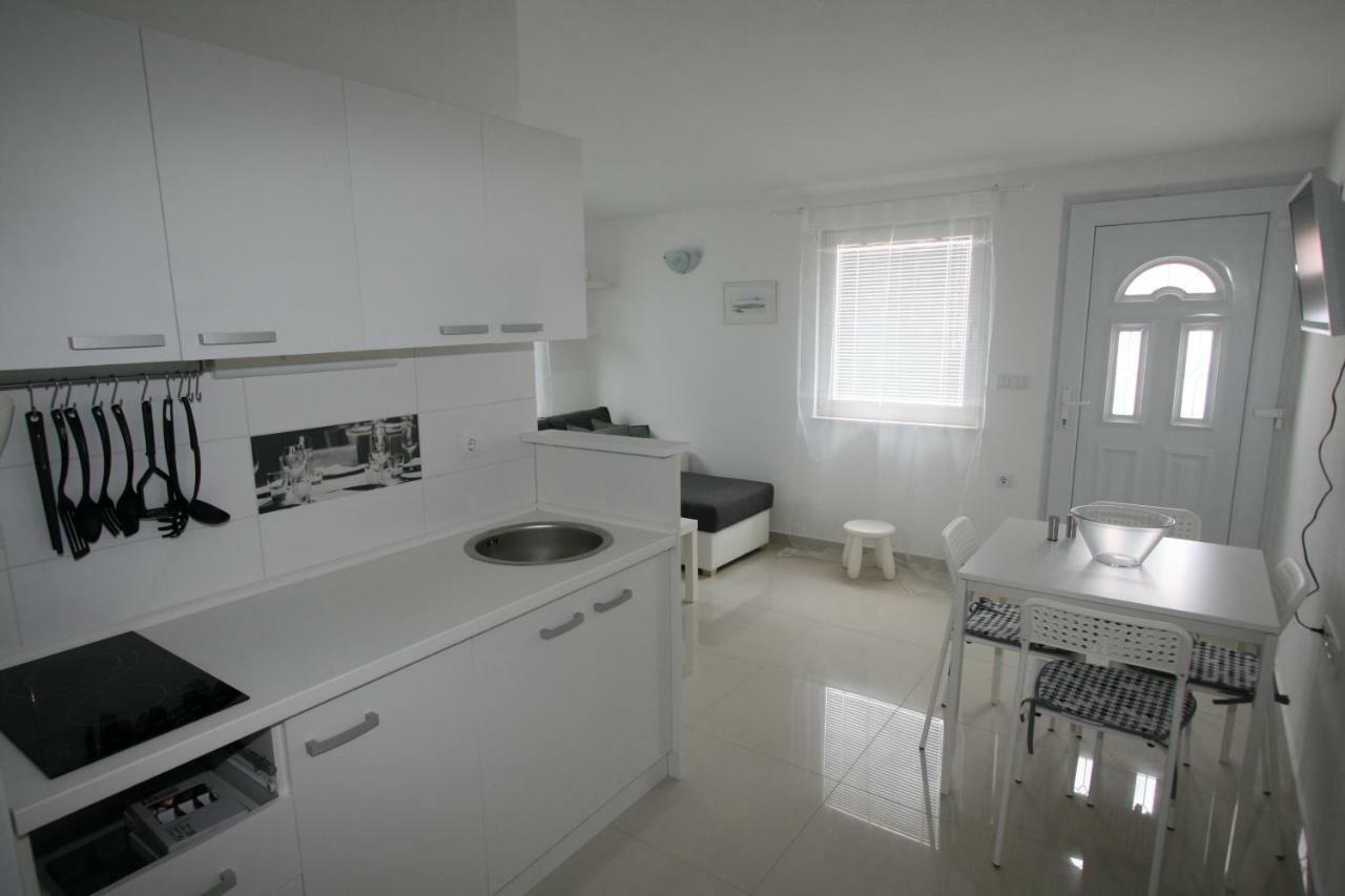 Apartmani Popovic Nin Exteriör bild